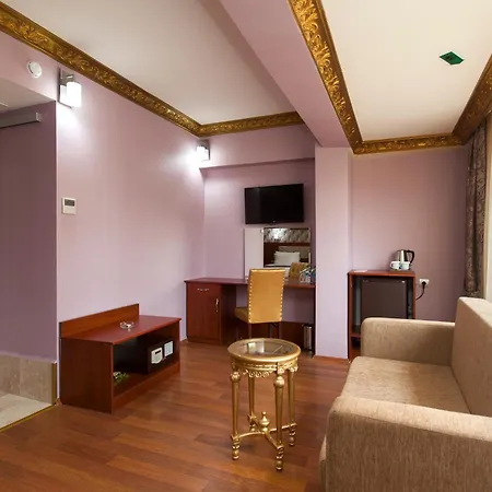 Alrazi Hotel