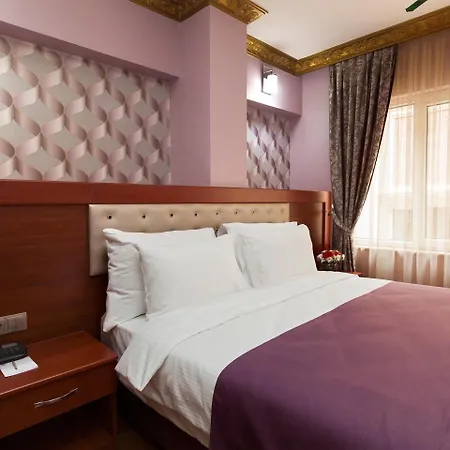 Alrazi Hotel 3*