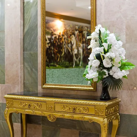 Alrazi Отель 3*