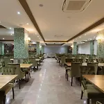 מלון Alrazi