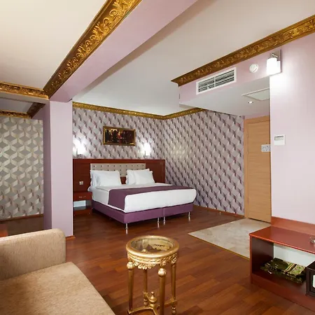 Alrazi Hotel 3*